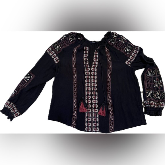 American Eagle Outfitters Tops - American Eagle Outfitters EUC boho embroidery tasseled top medium
